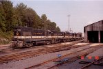 SOU 3924, 3923, and others in Glenwood Yard